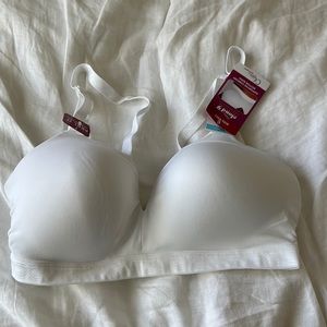 Olga Warner's white cloud 9 wire free bra 38C New With Tags